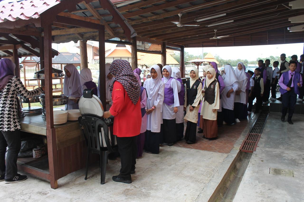 Am Transit Inn, Kuala Terengganu Esterno foto