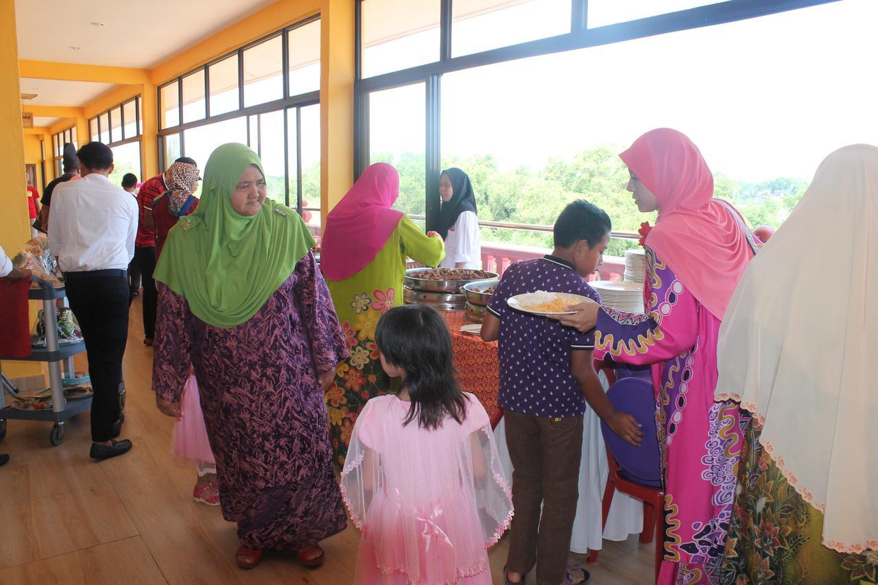 Am Transit Inn, Kuala Terengganu Esterno foto